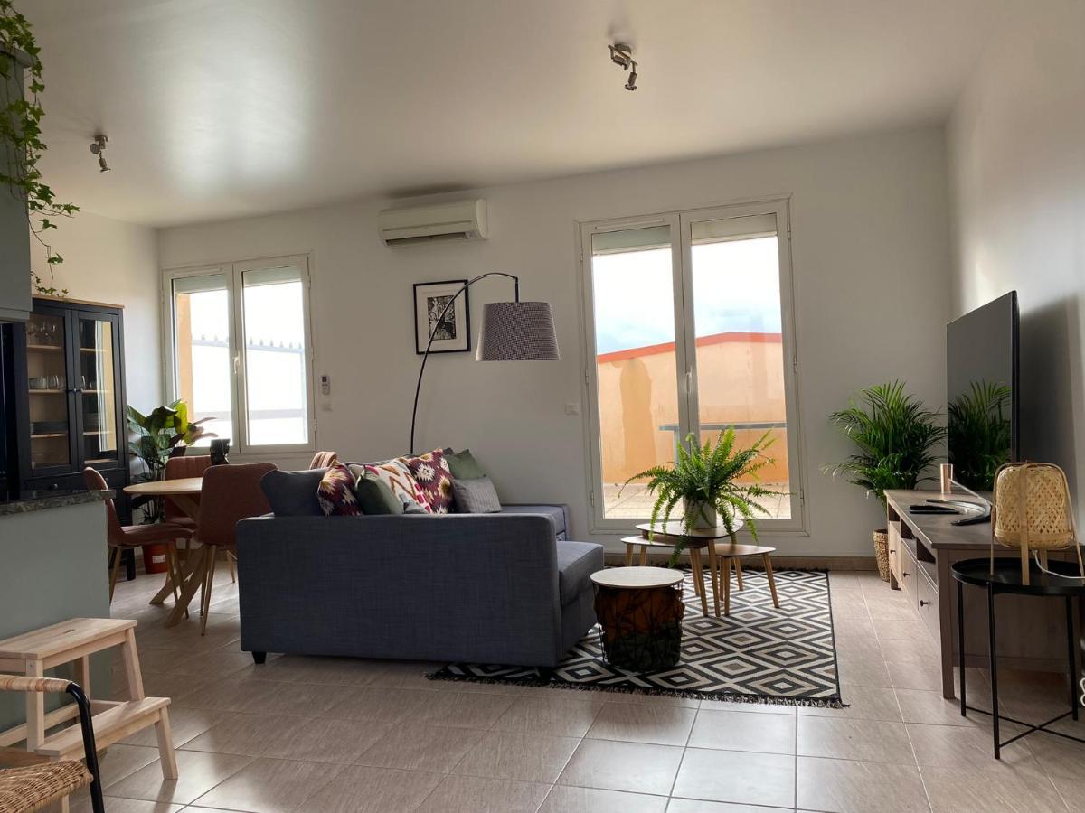 Appartement 2 Pieces De 44M² En Centre Ville Magny-les-Hameaux Exterior photo